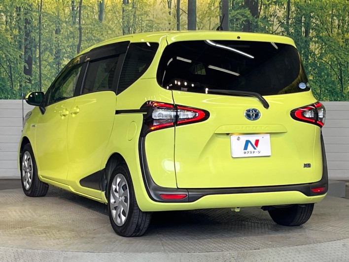2015 Toyota Sienta DAA-NHP170G (UW-6a13f0e6a3149)[7]