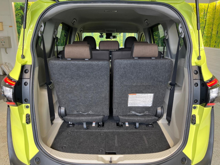 2015 Toyota Sienta DAA-NHP170G (UW-6a13f0e6a3149)[13]