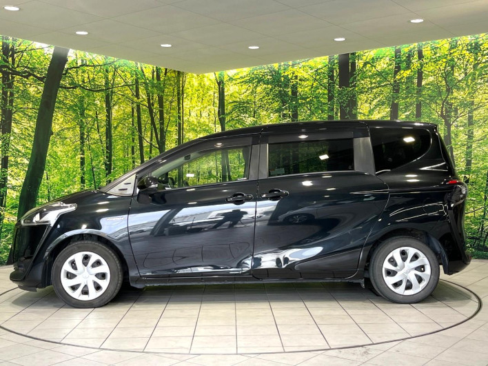 2017 Toyota Sienta DAA-NHP170G (UW-6a13f0e711310)[6]