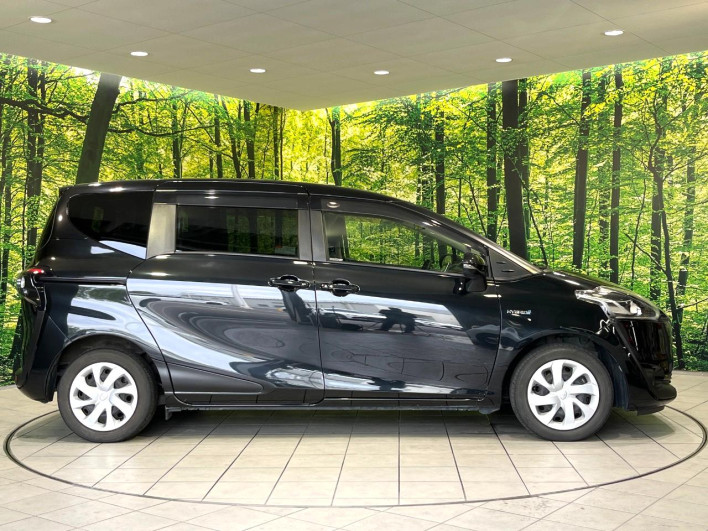2017 Toyota Sienta DAA-NHP170G (UW-6a13f0e711310)[10]