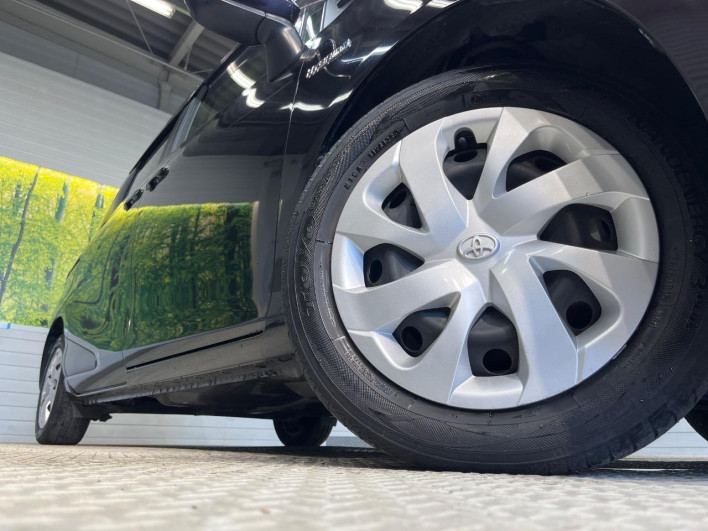 2017 Toyota Sienta DAA-NHP170G (UW-6a13f0e72c1f6)[29]