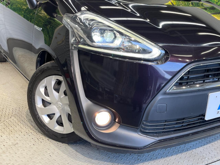 2017 Toyota Sienta DAA-NHP170G (UW-6a13f0e72c1f6)[28]