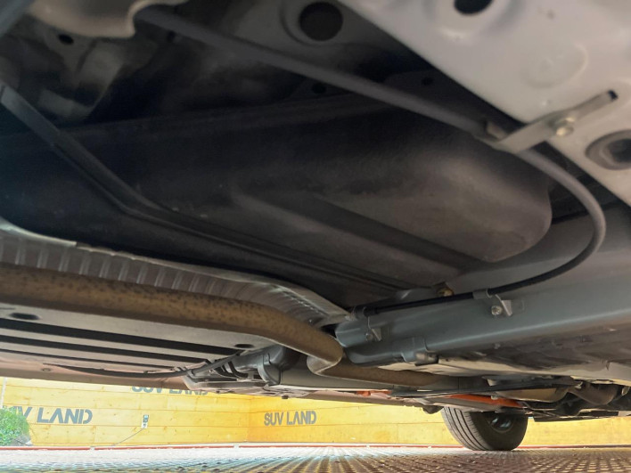 2019 Toyota Sienta 6AA-NHP170G (UW-6a13f0e9689f4)[10]