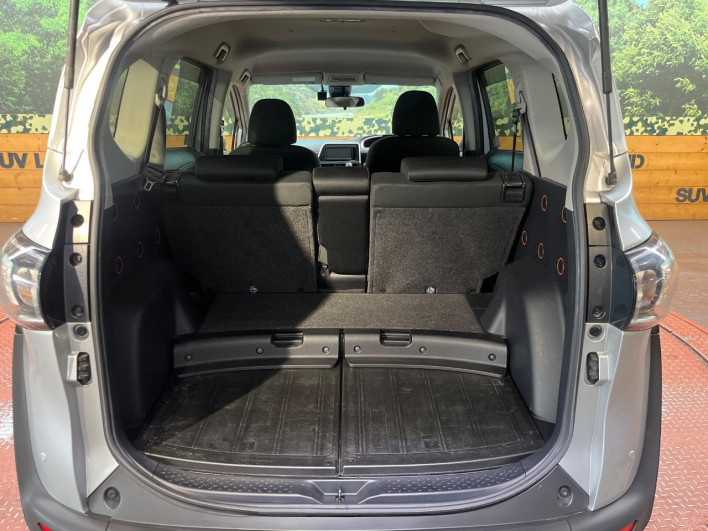2019 Toyota Sienta 6AA-NHP170G (UW-6a13f0e9689f4)[12]