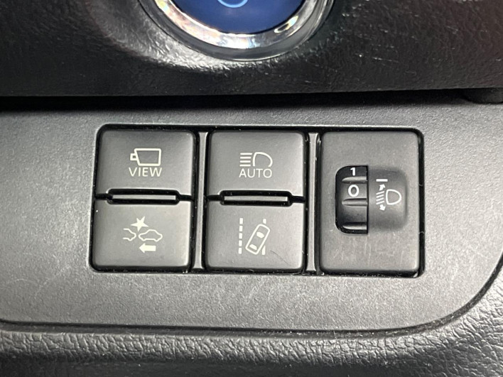 2019 Toyota Sienta 6AA-NHP170G (UW-6a13f0e9689f4)[19]