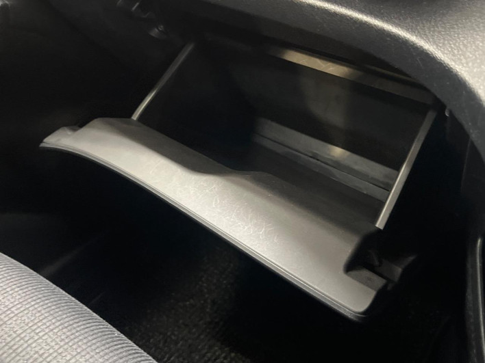 2019 Toyota Sienta 6AA-NHP170G (UW-6a13f0e9689f4)[26]