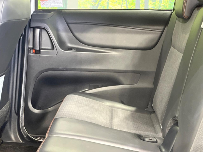 2017 Toyota Sienta DBA-NSP170G (UW-6a13f0ec5da07)[8]