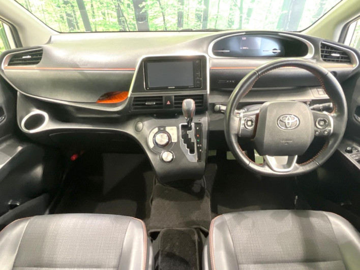 2017 Toyota Sienta DBA-NSP170G (UW-6a13f0ec5da07)[26]