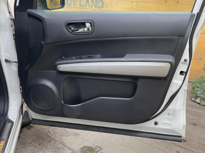 2011 Nissan X-Trail DBA-NT31 (UW-6a13f0ee11762)[11]