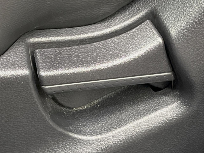 2011 Nissan X-Trail DBA-NT31 (UW-6a13f0ee11762)[7]