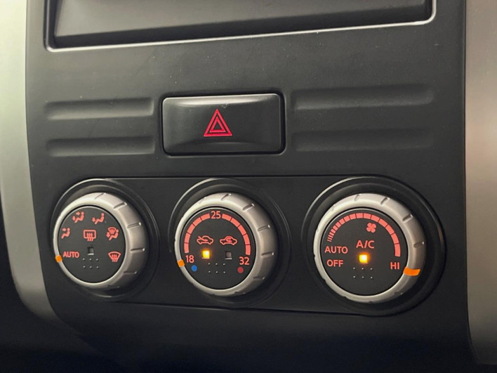 2011 Nissan X-Trail DBA-NT31 (UW-6a13f0ee11762)[24]