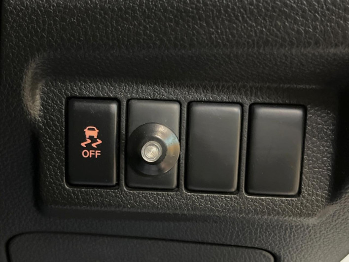2011 Nissan X-Trail DBA-NT31 (UW-6a13f0ee11762)[20]