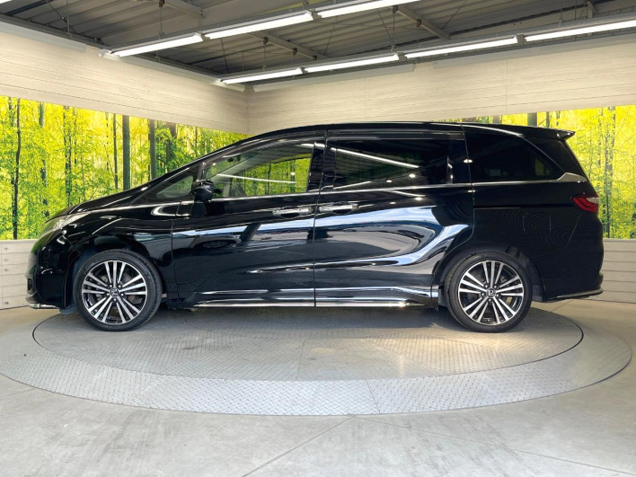 2014 Honda Odyssey DBA-RC1 (UW-6a13f0f484f87)[11]