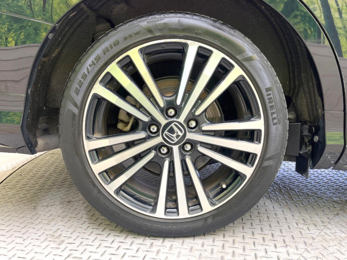 2014 Honda Odyssey DBA-RC1 (UW-6a13f0f484f87)[18]