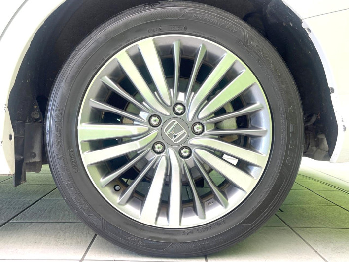 2017 Honda Odyssey Hybrid 6AA-RC4 (UW-6a13f0f562eb8)[6]
