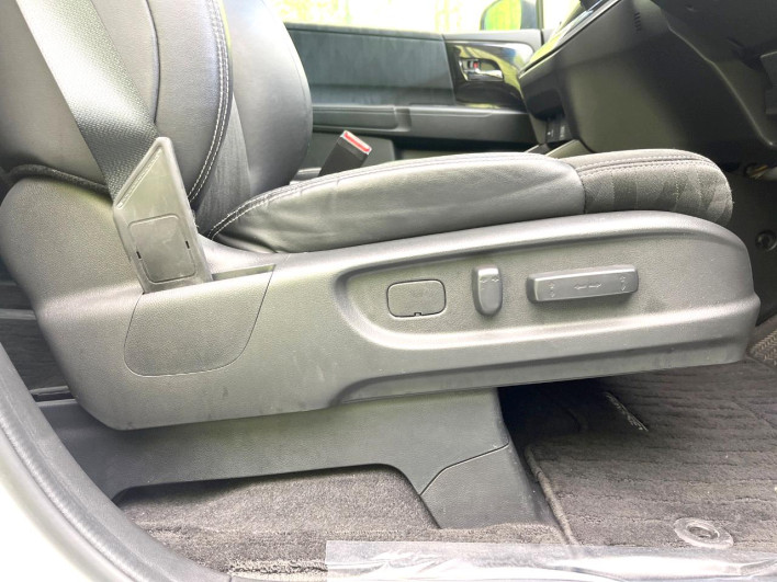 2017 Honda Odyssey Hybrid 6AA-RC4 (UW-6a13f0f562eb8)[19]