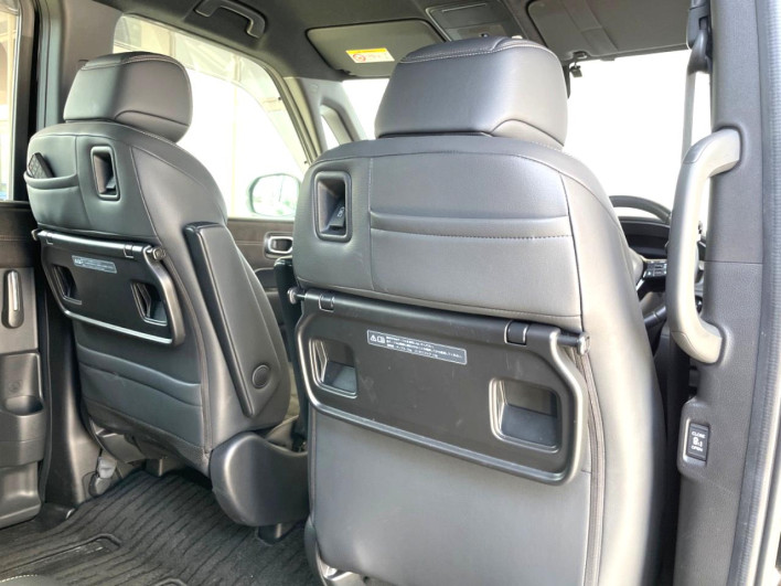 2022 Honda Step Wagon 6AA-RP8 (UW-6a13f0f7a767b)[16]