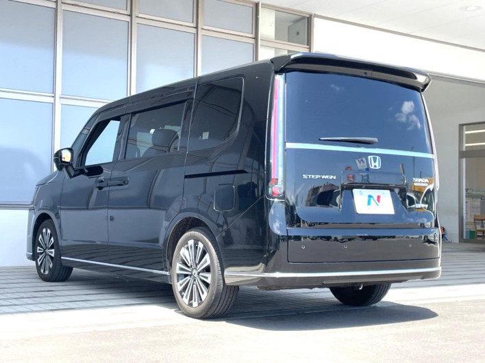 2022 Honda Step Wagon 6AA-RP8 (UW-6a13f0f7a767b)[8]