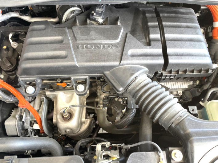 2022 Honda Step Wagon 6AA-RP8 (UW-6a13f0f7a767b)[4]
