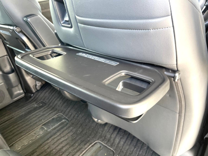 2022 Honda Step Wagon 6AA-RP8 (UW-6a13f0f7a767b)[17]
