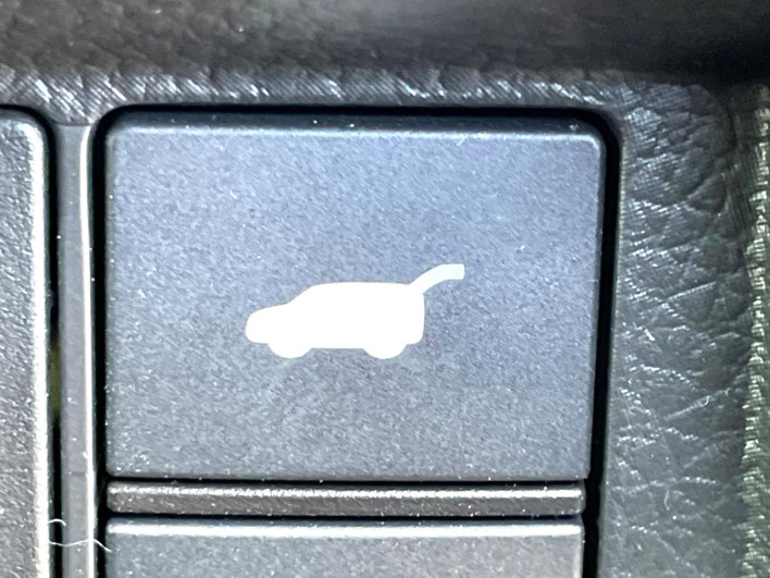 2022 Honda Step Wagon 6AA-RP8 (UW-6a13f0f7a767b)[26]