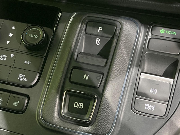2022 Honda Step Wagon 6AA-RP8 (UW-6a13f0f7b3a08)[27]