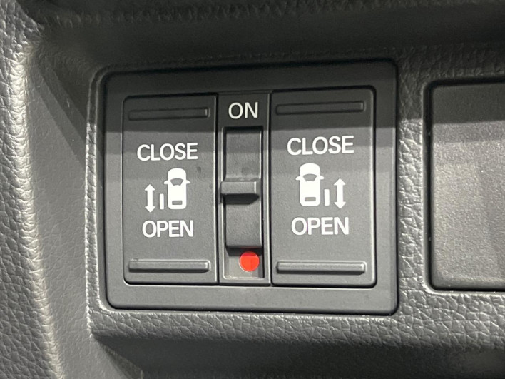 2022 Honda Step Wagon 6AA-RP8 (UW-6a13f0f7b3a08)[19]