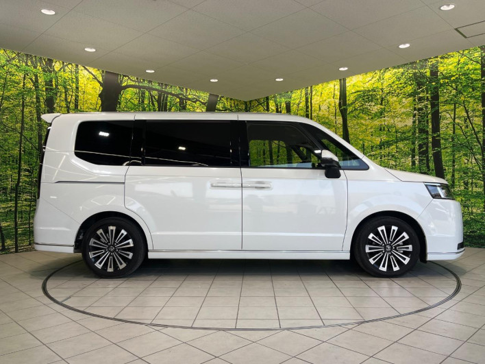 2022 Honda Step Wagon 6AA-RP8 (UW-6a13f0f7be6bb)[16]