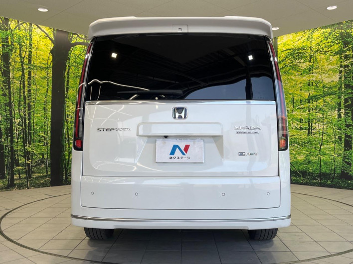 2022 Honda Step Wagon 6AA-RP8 (UW-6a13f0f7be6bb)[18]