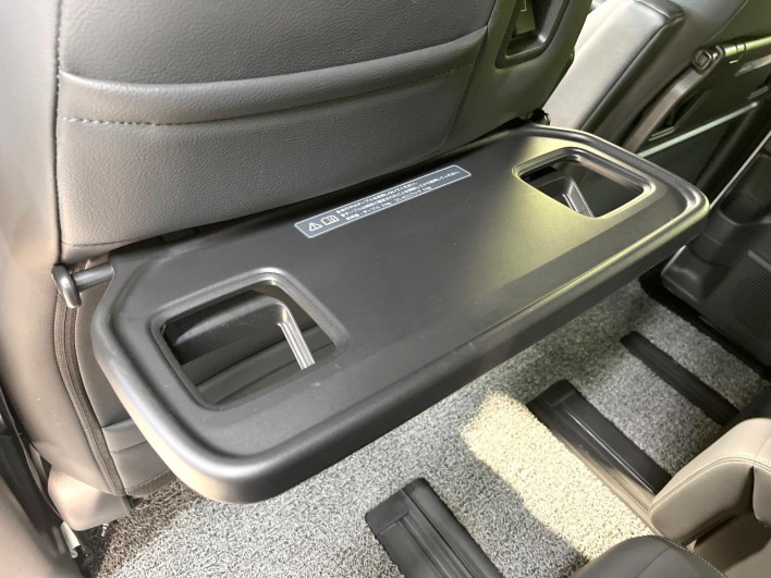 2023 Honda Step Wagon 6AA-RP8 (UW-6a13f0f8111fb)[23]
