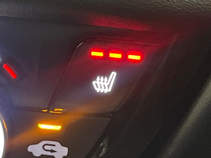 2021 Honda VEZEL 6AA-RV5 (UW-6a13f0fbec10b)[26]