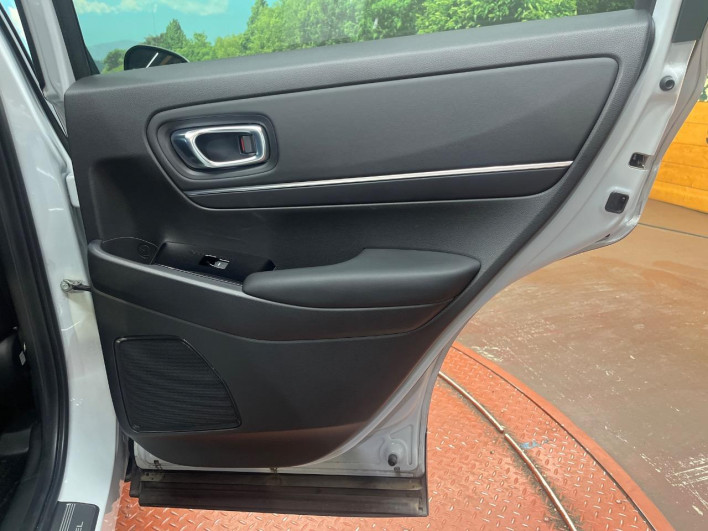 2021 Honda VEZEL 6AA-RV5 (UW-6a13f0fbec10b)[10]