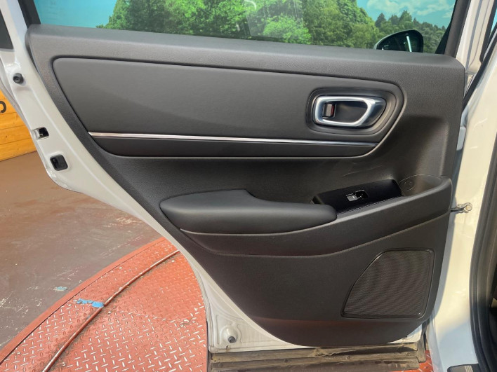 2021 Honda VEZEL 6AA-RV5 (UW-6a13f0fbec10b)[5]