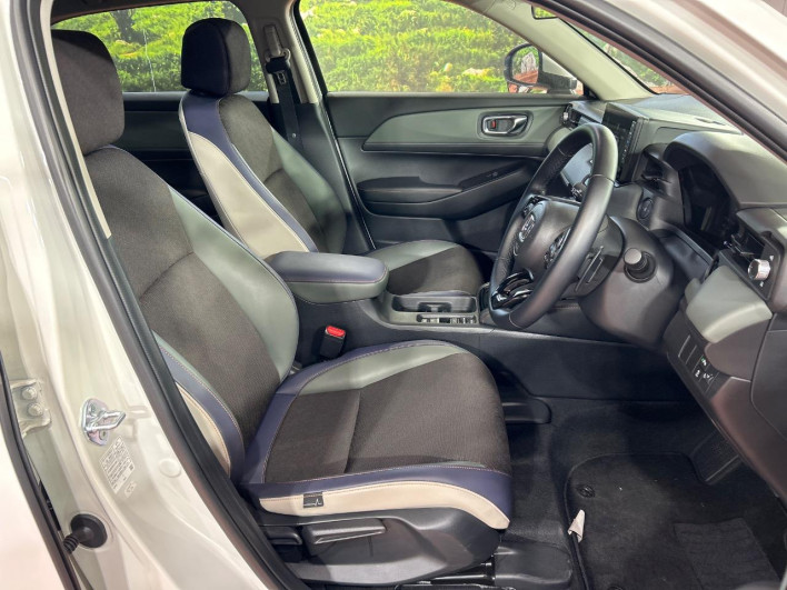 2024 Honda VEZEL 6AA-RV5 (UW-6a13f0ffb8e79)[22]