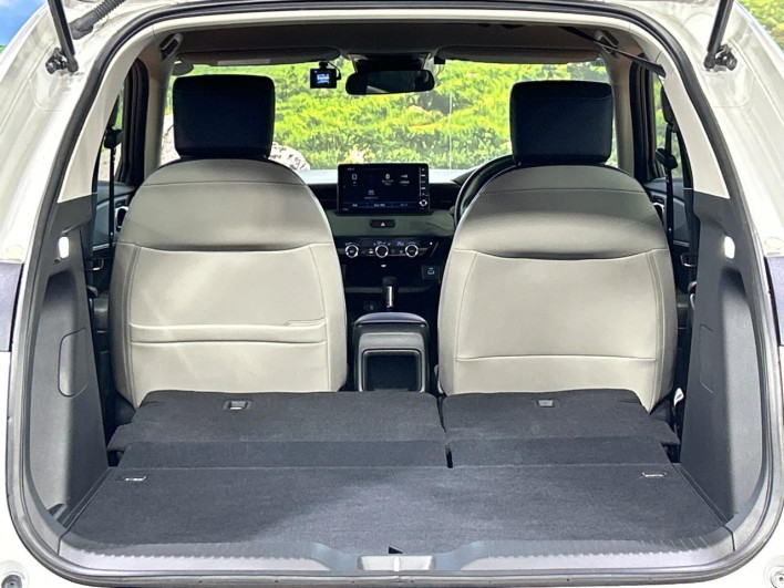 2024 Honda VEZEL 6AA-RV5 (UW-6a13f0ffb8e79)[28]