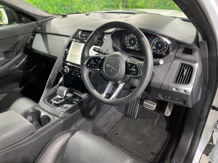 2025 Jaguar E Pace 3LA-DF15TB (UW-6a13f10663c65)[26]