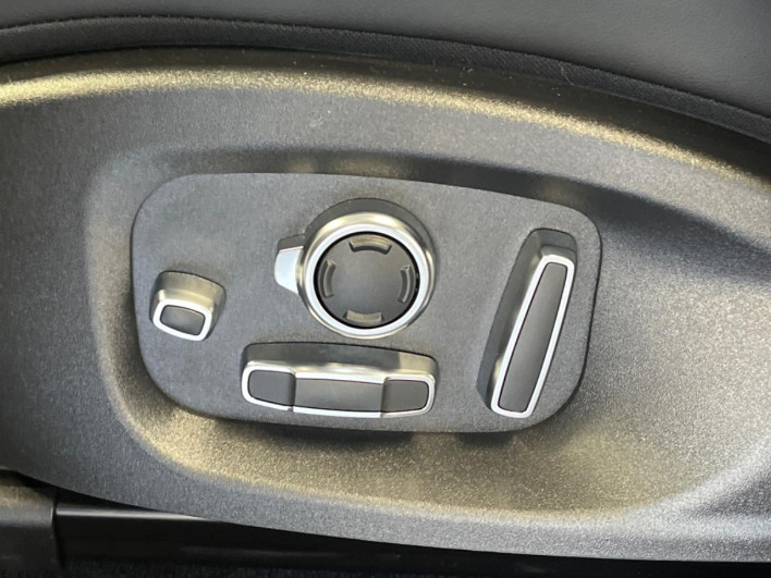 2025 Jaguar E Pace 3LA-DF15TB (UW-6a13f10663c65)[4]