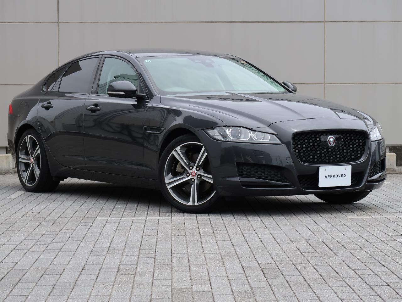 2016 Jaguar XF CBA-JB2GA