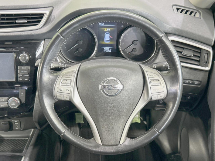 2016 Nissan X-Trail DBA-T32 (UW-6a13f10e9e95e)[27]