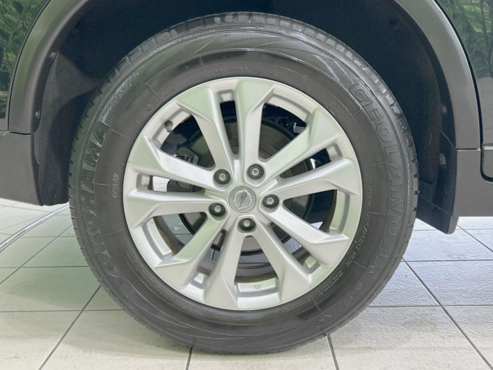 2016 Nissan X-Trail DBA-T32 (UW-6a13f10e9e95e)[20]