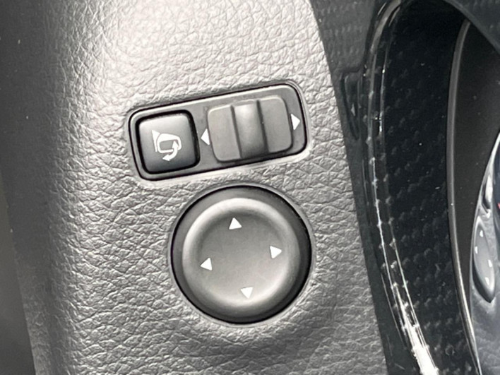 2017 Nissan X-Trail DBA-T32 (UW-6a13f10ec7161)[23]