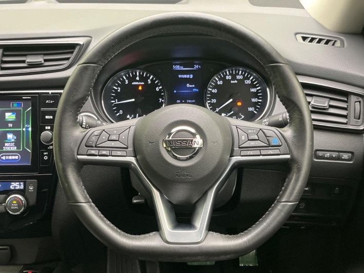2017 Nissan X-Trail DBA-T32 (UW-6a13f10ec7161)[28]