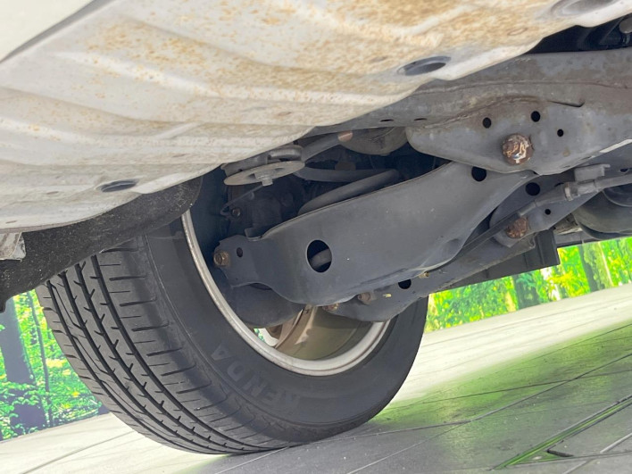 2013 Nissan Elgrand DBA-TE52 (UW-6a13f1101146f)[24]