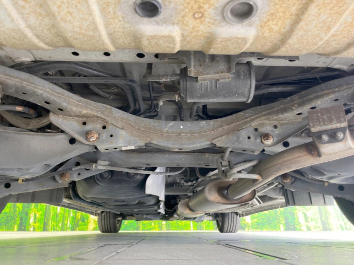 2013 Nissan Elgrand DBA-TE52 (UW-6a13f1101146f)[23]