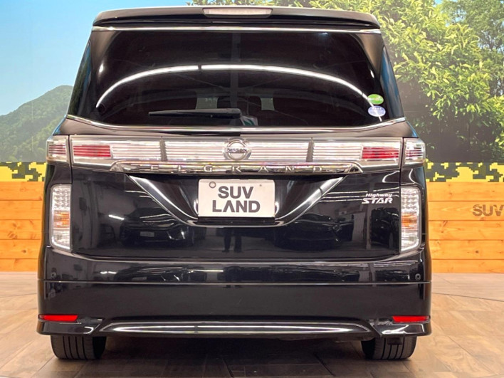 2016 Nissan Elgrand DBA-TE52 (UW-6a13f11098f9c)[5]