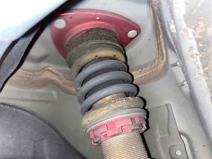 2016 Nissan Elgrand DBA-TE52 (UW-6a13f11098f9c)[25]