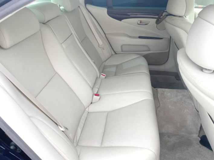 2007 Lexus LS DBA-USF40 (UW-6a13f11cb4fb5)[23]
