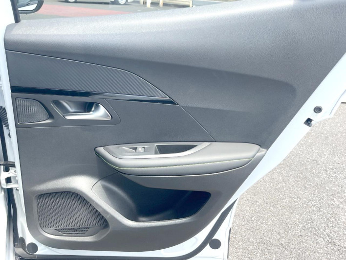2025 Peugeot 2008 3DA-P24YH01 (UW-6a13f1232966d)[19]
