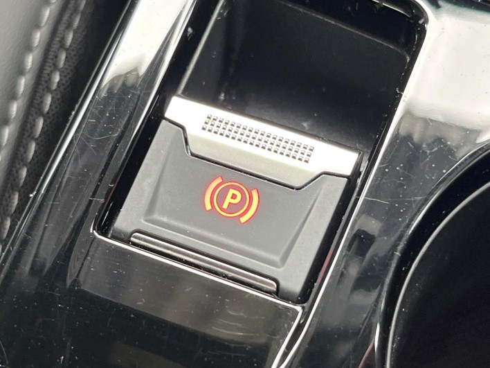 2022 Peugeot 208 5BA-P21HN05 (UW-6a13f123696d6)[19]