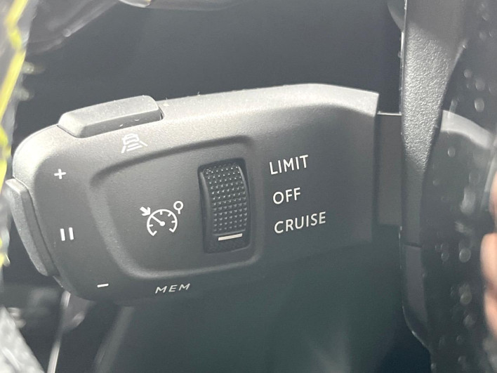 2022 Peugeot 208 5BA-P21HN05 (UW-6a13f123696d6)[13]
